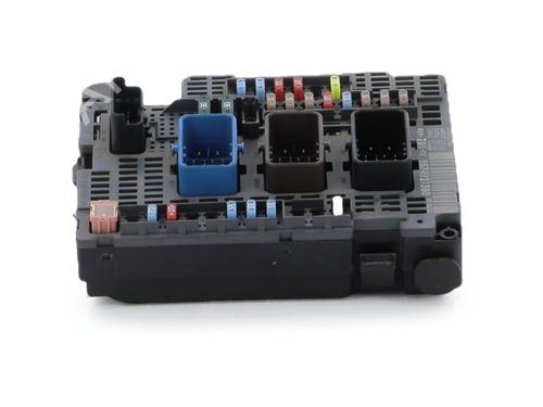 Used Fuse box Fuse box 39524276 39524276