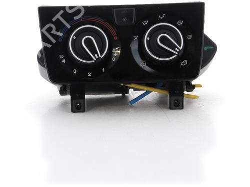 Used Climate control Climate control 39394107 39394107