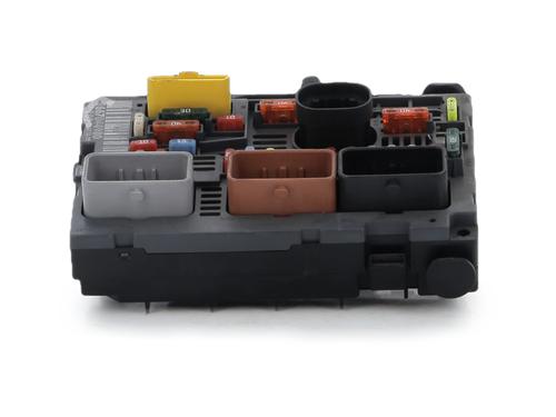 Used Fuse box Fuse box PEUGEOT 5008 (0U_, 0E_) 1.6 HDi (110 hp) 40034595 40034595