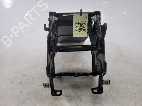 Used Armrest / Center console AUDI A4 Allroad B8 (8KH) 2.0 TFSI quattro (211 hp) 27915293