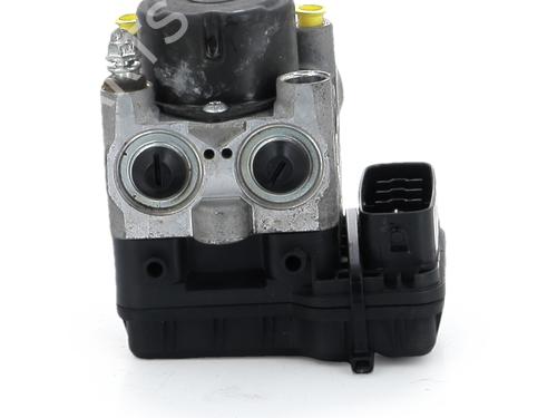 Used ABS pump ABS pump TOYOTA RAV 4 II (_A2_) 2.0 D 4WD (CLA20_, CLA21_, CLA20R, CLA21R) (116 hp) 40114478 40114478