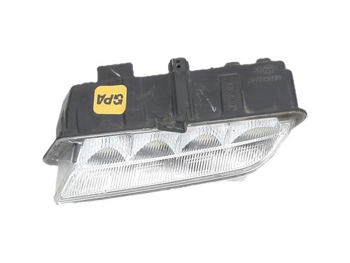 Used Left daytime light Left daytime light 37869949 37869949