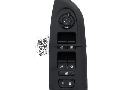 Comutador vidro frente esquerdo FIAT 500X (334_) 2.0 D Multijet 4x4 (334AXB22, 334AXD2B) (140 hp) 31122314