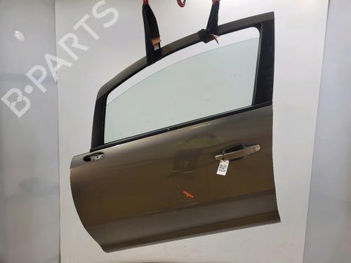 Dør venstre foran OPEL CORSA E (X15) 1.3 CDTI (08, 68) (95 hp) 31913522