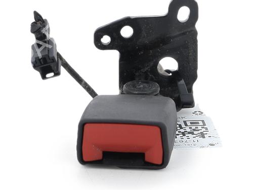 Sikkerhetsbelte-spenne Sikkerhetsbelte-spenne MERCEDES-BENZ A-CLASS (W177) A 200 d (177.012) (150 hp) 36006339 36006339
