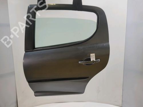 Used Left rear door Left rear door 39088122 39088122