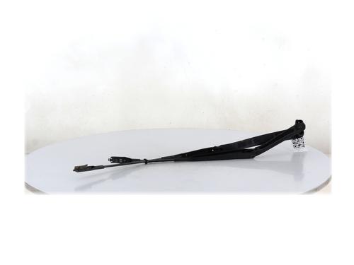Used Front windshield wiper arm NISSAN JUKE (F15) 1.5 dCi (110 hp) 30524322