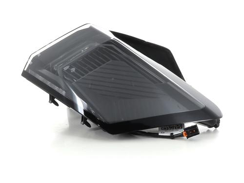 Right taillight PEUGEOT 3008 II SUV (MC_, MR_, MJ_, M4_) Hybrid | BP28720475C35 