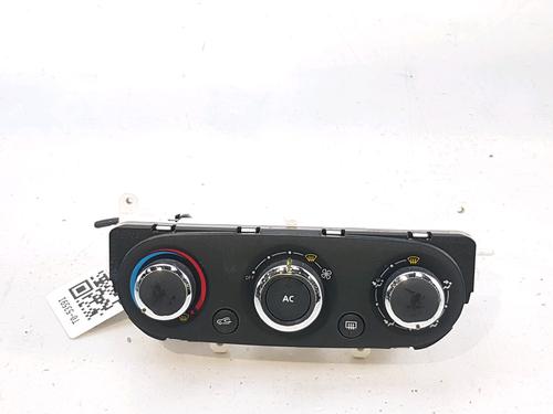 climate-control-renault-clio-iv-bh_-15-dci-90-275107353r-2012-2013-2014-2015-2016-2017-2018-2019-2020-2021-11123823 main image