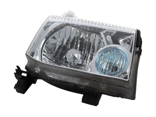 Used Right headlight NISSAN X-TRAIL I (T30) 2.2 dCi 4x4 (136 hp) 30474205