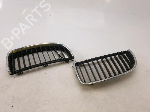 Front grille BMW 3 Touring (E91) 320 d (177 hp) 51137120008