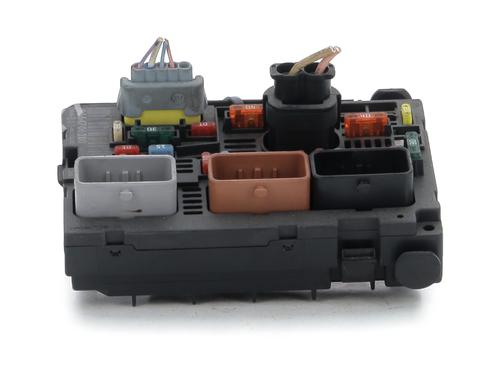 Used Fuse box Fuse box PEUGEOT 308 I (4A_, 4C_) 1.6 HDi (109 hp) 34147538 34147538