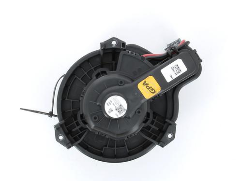 Used Heater blower motor FORD FOCUS IV (HN) 1.0 EcoBoost (125 hp) 18647551