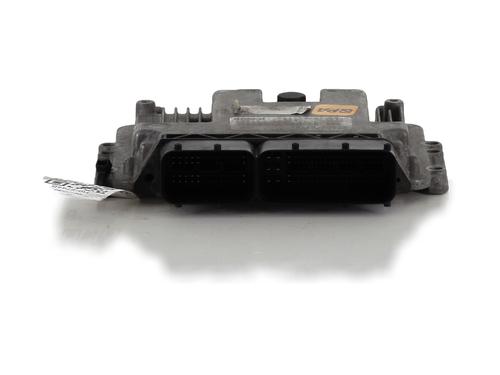 Used Engine control unit (ECU) HYUNDAI i30 (GD) 1.6 CRDi (110 hp) 30405079