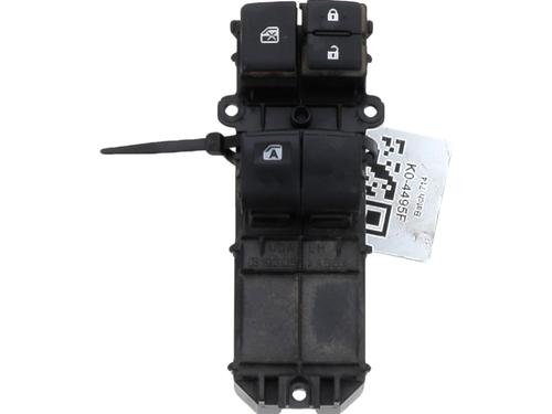 Used Left front window switch TOYOTA HILUX VIII Pickup (_N1_) 2.8 TD 4WD (GUN126) (204 hp) 28834091