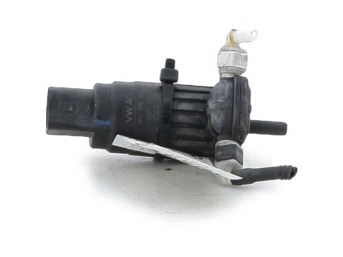 Pompe de lave-glace Pompe de lave-glace VW SCIROCCO III (137, 138) 2.0 TDI (140 hp) 34111782 34111782