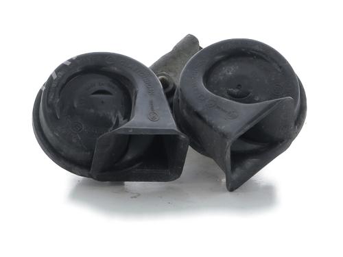 Klaxon VW POLO V (6R1, 6C1) 1.2 TSI 16V (90 hp) 32842475