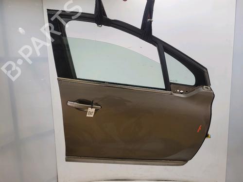 right-front-door-peugeot-2008-i-cu_-2013-32842923 main image