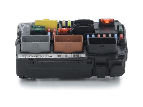 fuse-box-peugeot-1007-km_-2005-32434150 main image