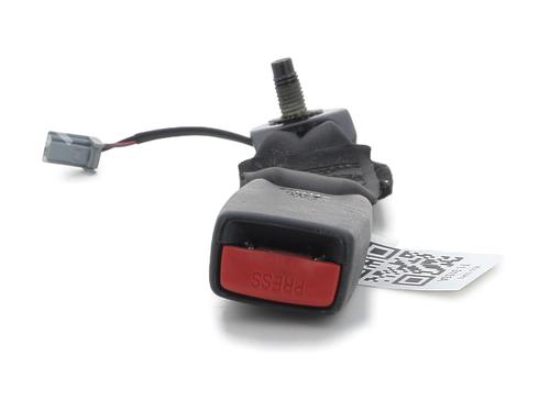 Used Seat buckle RENAULT CAPTUR I (J5_, H5_) 1.5 dCi 90 (J5N4, J5M5, J5MW, J5M6, J5AL, J5AJ) (90 hp) 30653374