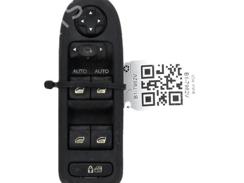 Used Left front window switch Left front window switch CITROËN C3 II (SC_) 1.6 HDi 90 (90 hp) 40277677 40277677