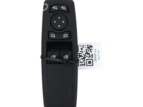 Used Left front window switch RENAULT MEGANE III Coupe (DZ0/1_) 1.5 dCi (DZ09, DZ0D, DZ1F, DZ1G, DZ14, DZ29) (110 hp) 29390228