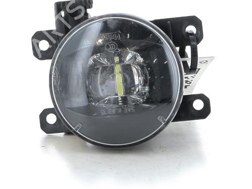 Used Left front fog light Left front fog light PEUGEOT 308 II (LB_, LP_, LW_, LH_, L3_) 1.2 THP 130 (131 hp) 33446562 33446562