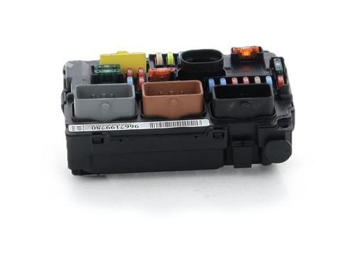 Used Fuse box Fuse box 37709781 37709781
