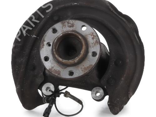 Used Left front steering knuckle BMW 3 (F30, F80) 330 e (252 hp) 30917747