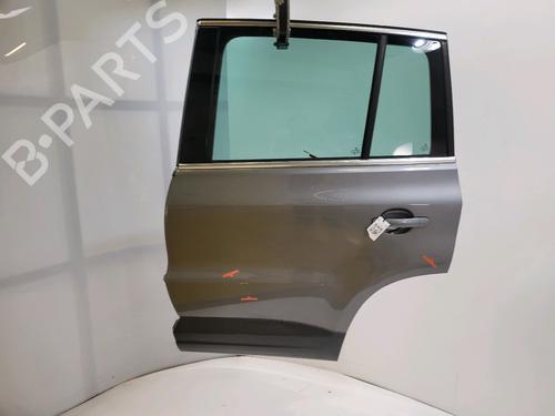 Used Left rear door Left rear door 36877692 36877692