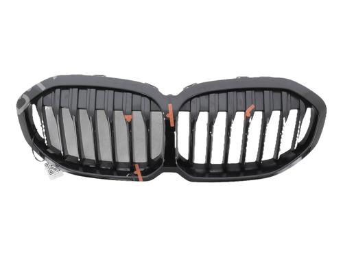Used Grille Grille 39224532 39224532