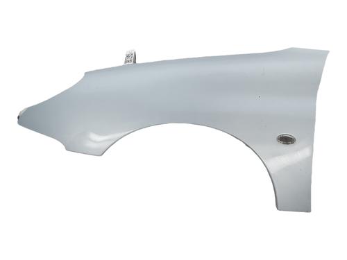 Used Left front fenders Left front fenders 37064960 37064960
