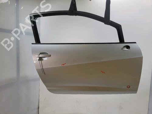 Used Right front door Right front door 38031552 38031552