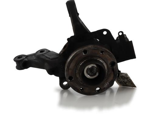 Used Left front steering knuckle RENAULT CLIO III Hatchback Van (SB_, SR_) [2005-2025]  25127549