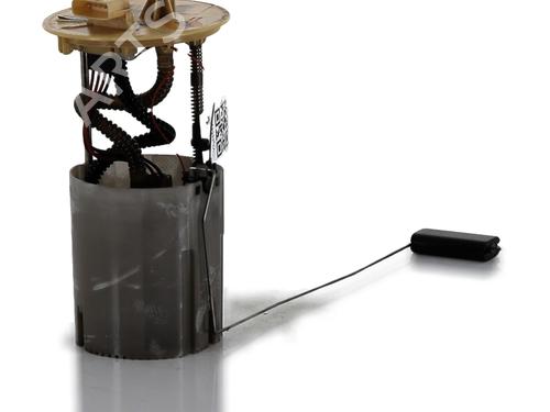 Used Fuel pump RENAULT MASTER III Van (FV) 2.3 dCi 150 FWD (FV0F, FV03, FV09) (150 hp) 29218941