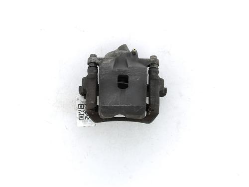 Venstre bremsekaliper foran TOYOTA RAV 4 II (_A2_) 2.0 D 4WD (CLA20_, CLA21_, CLA20R, CLA21R) (116 hp) 27918307