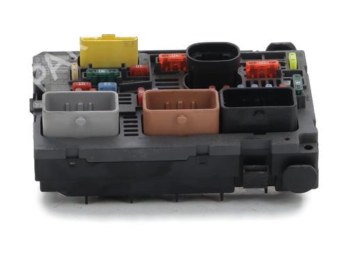 Used Fuse box PEUGEOT 308 SW I (4E_, 4H_) 1.6 HDi (112 hp) 28332665