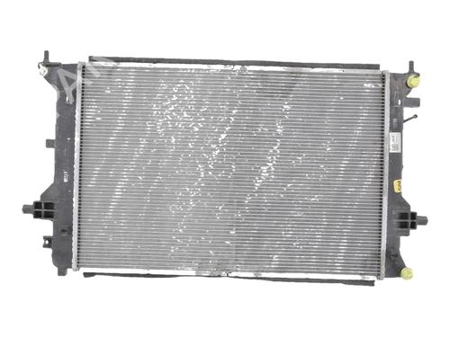 Used Water radiator Water radiator 37680294 37680294