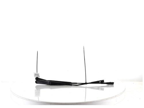 Used Front windshield wiper arm AUDI A1 (8X1, 8XK) 1.6 TDI (115 hp) 27904503