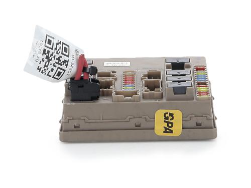 Used Fuse box Fuse box 38633362 38633362