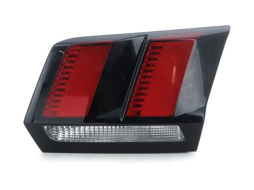 Used Right tailgate light PEUGEOT 3008 II SUV (MC_, MR_, MJ_, M4_) 1.2 THP/ PureTech 130 (MRHNSM, MRHNSU, MRHNSJ, MRHNYW,... (131 hp) 31079667