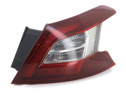 Right taillight PEUGEOT 308 II (LB_, LP_, LW_, LH_, L3_) 1.6 HDi / BlueHDi 115 | BP29874857C35