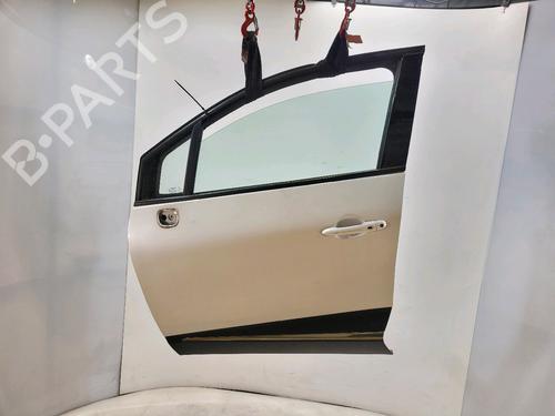 Used Left front door RENAULT CAPTUR I (J5_, H5_) 1.5 dCi 110 (110 hp) 31749755