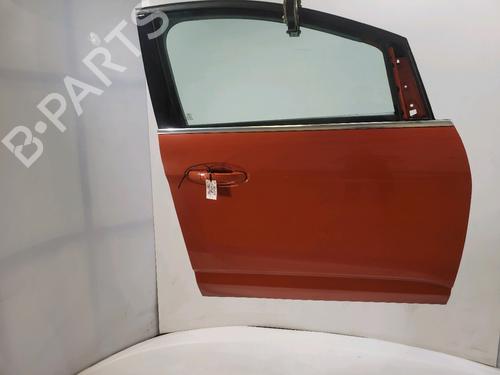 Used Right front door Right front door 37870004 37870004