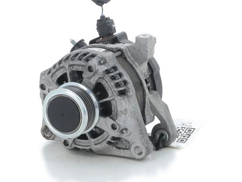 Used Alternator TOYOTA AURIS (_E18_) 1.4 D-4D (NDE180_, NDE180R) (90 hp) 31349226