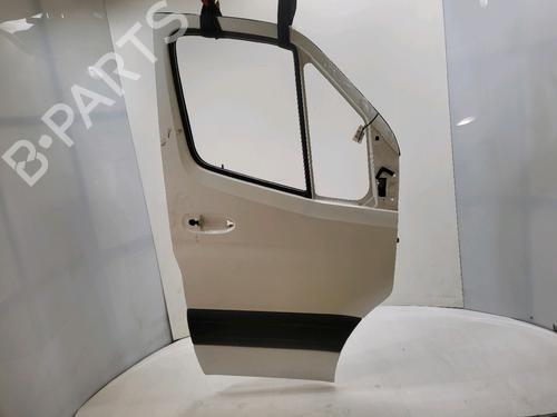 Used Right front door Right front door 39194219 39194219
