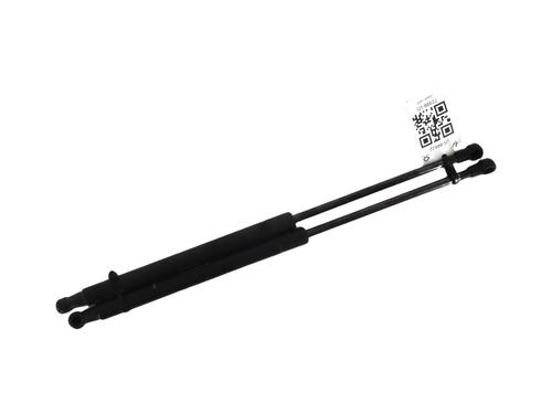 tailgate-lift-support-toyota-yaris-_p9_-2005-2006-2007-2008-2009-2010-2011-2012-2013-2014-31821845 main image