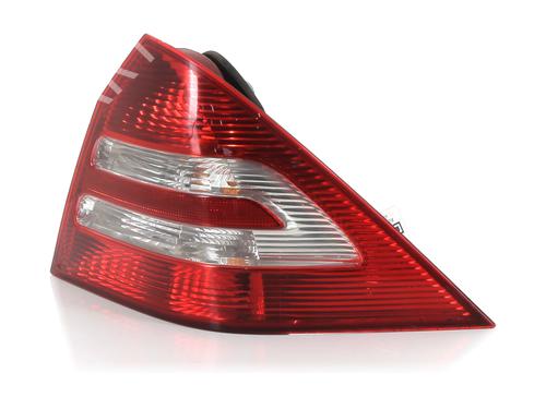 Right taillight MERCEDES-BENZ C-CLASS (W203) C 200 CDI (203.007) | BP30054299C35
