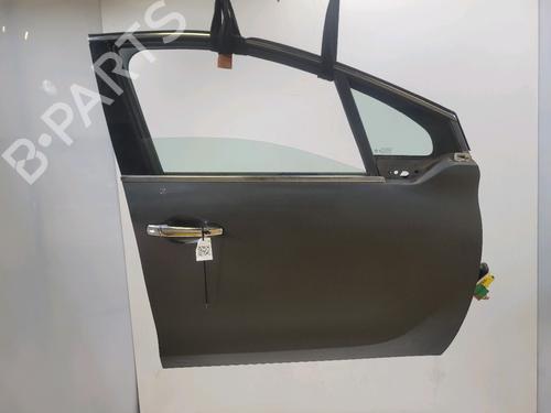 Used Right front door Right front door 38613198 38613198