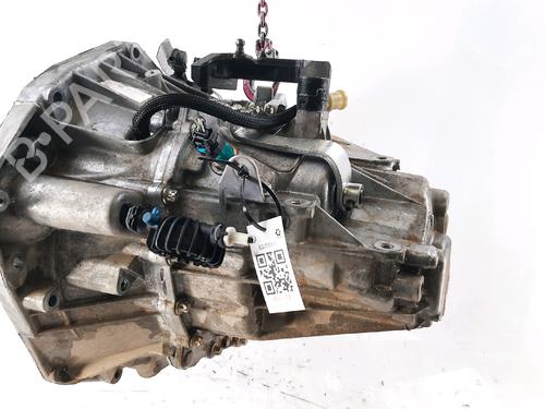 gearbox-dacia-duster-hs_-2010-2011-2012-2013-2014-2015-2016-2017-2018-33973124 main image